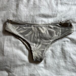 Mikoh Gray and Cream Floral Bikini Bottom 🌚